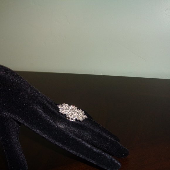 Costume Jewelry - snowflake ring- new - Picture 10 of 11